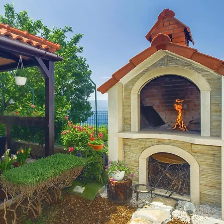 In With House Sea View *